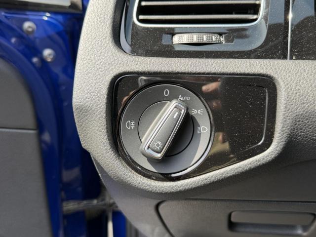 Volkswagen Golf image 4