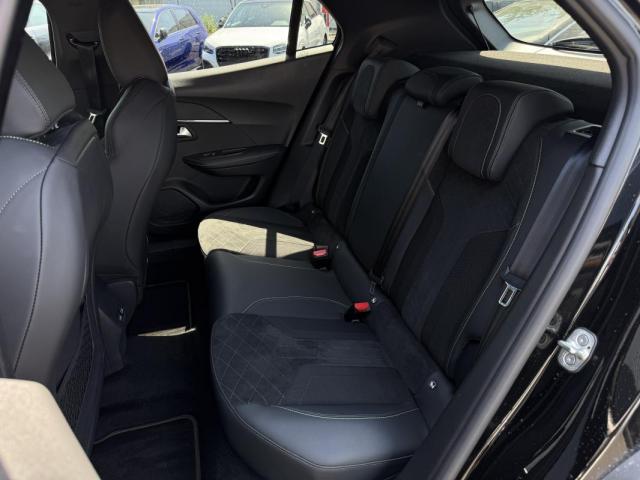 Peugeot 2008 image 8