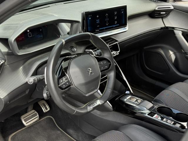 Peugeot 2008 image 3