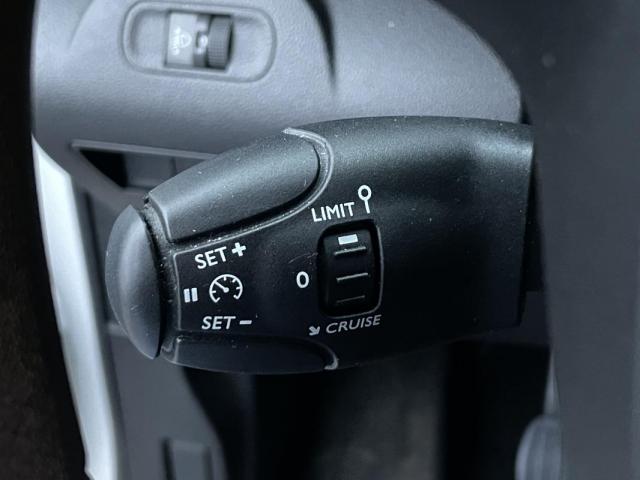 Peugeot Partner image 2