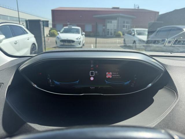Peugeot 3008 image 8
