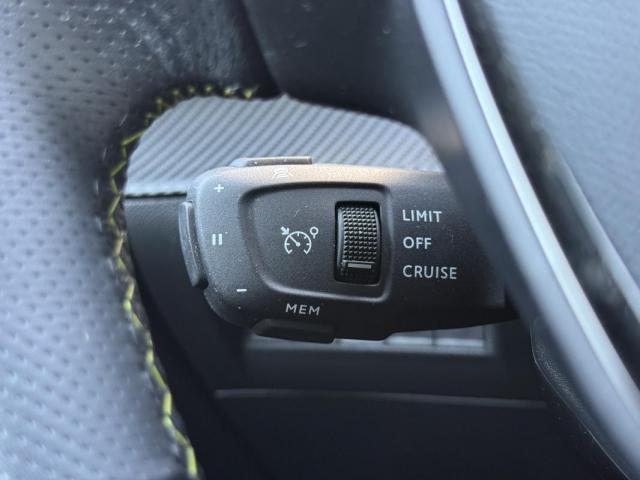 Peugeot 2008 image 1