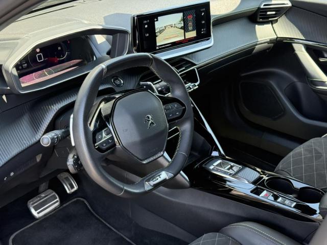 Peugeot 2008 image 8