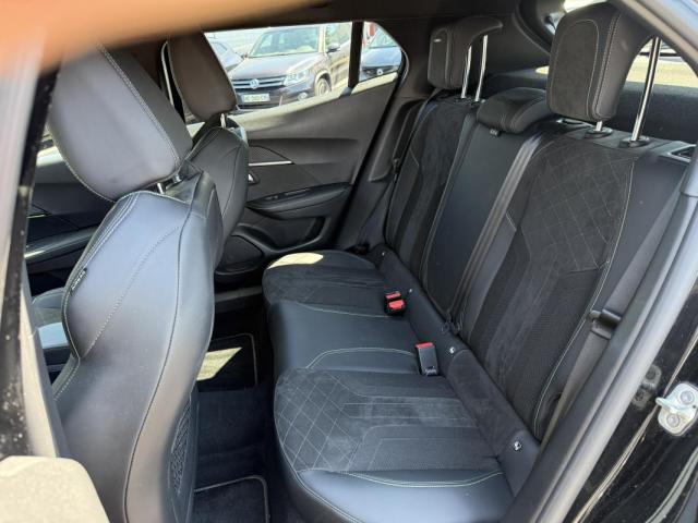 Peugeot 2008 image 2