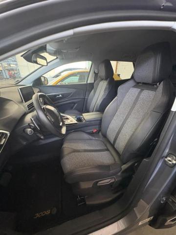 Peugeot 3008 image 3