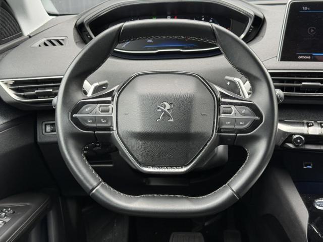 Peugeot 3008 image 2