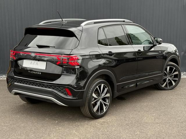 Volkswagen T-Cross image 2