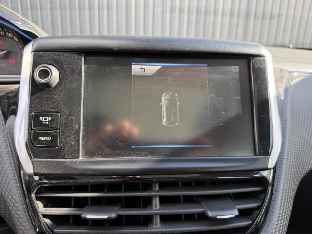 Peugeot 2008 image 3