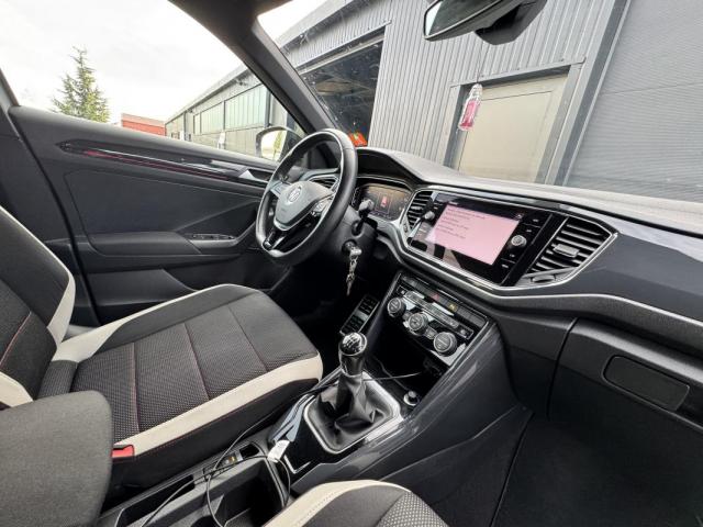 Volkswagen T-Roc image 1
