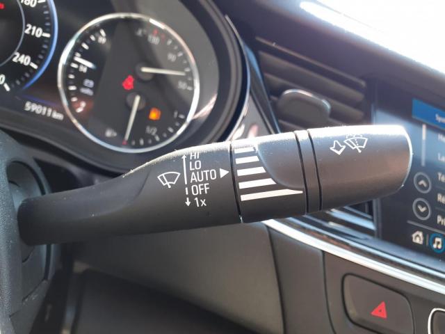 Opel Insignia image 1