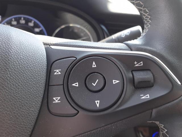 Opel Insignia image 3