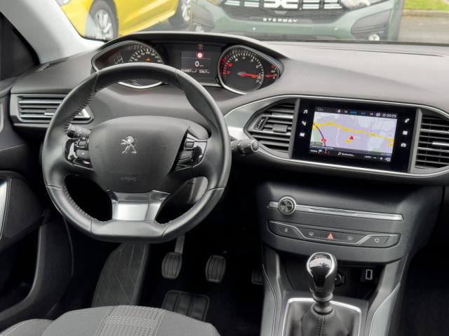 Peugeot 308 image 7