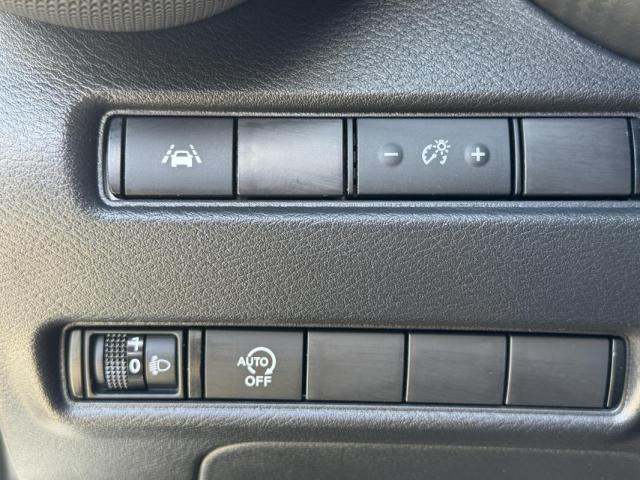 Nissan Juke image 9