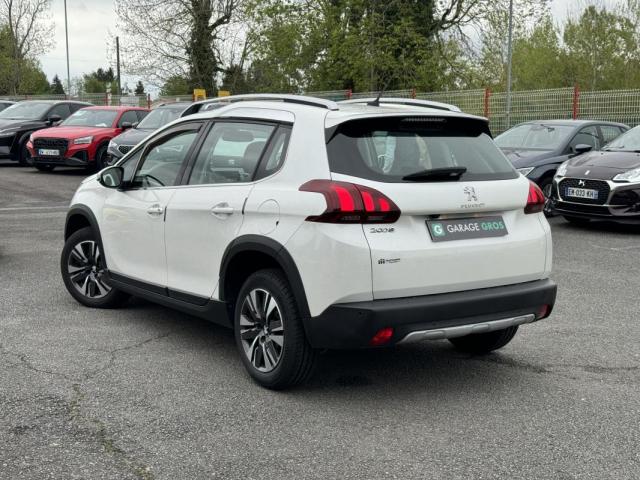 Peugeot 2008 image 6