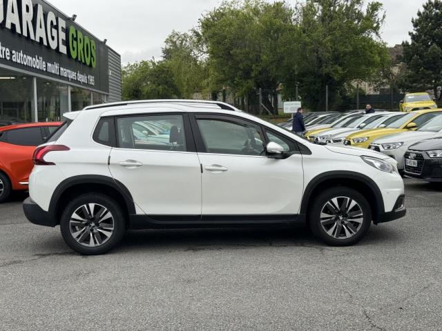 Peugeot 2008 image 3