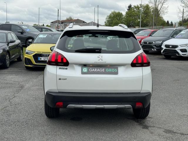 Peugeot 2008 image 9