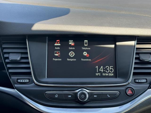 Opel Astra Sports Tourer image 5