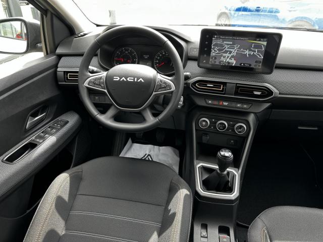 Dacia Sandero image 3