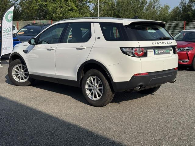Land Rover Discovery Sport image 2