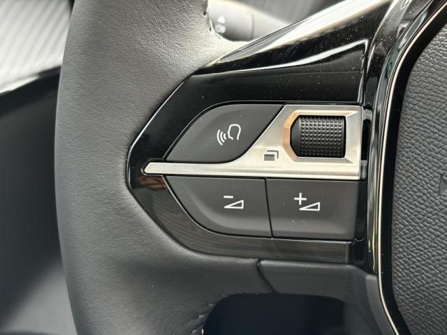 Peugeot 208 image 2