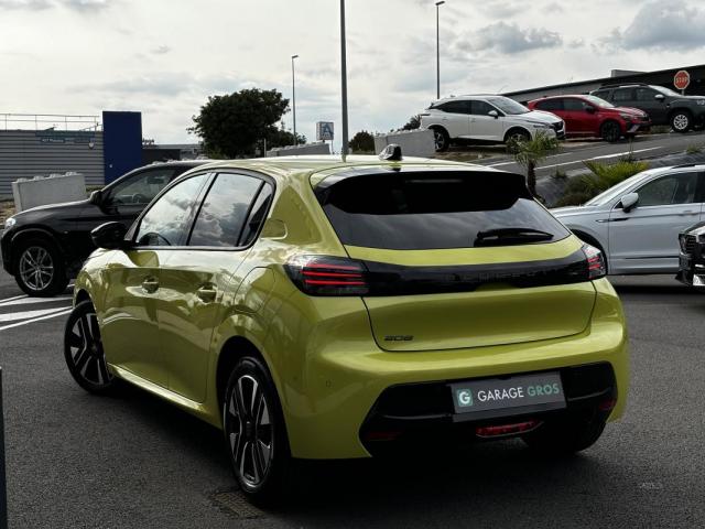 Peugeot 208 image 8