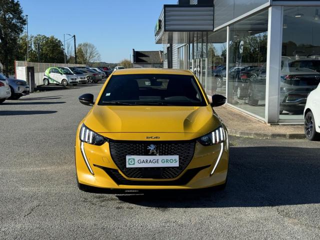 Peugeot 208 image 6