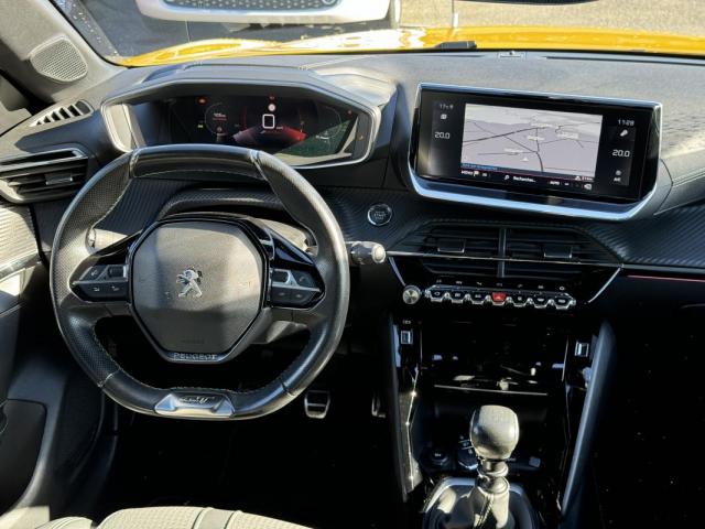 Peugeot 208 image 8