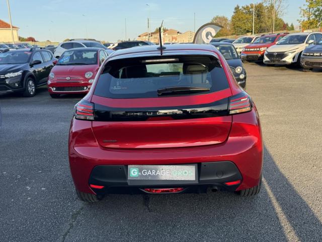 Peugeot 208 image 1