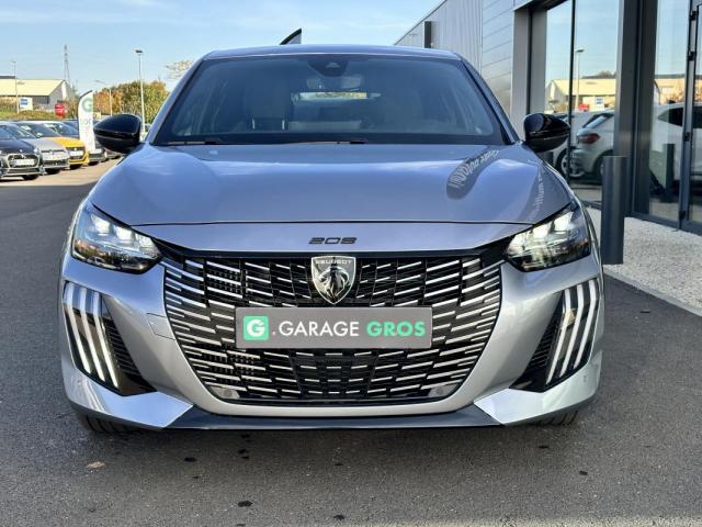 Peugeot 208 image 1