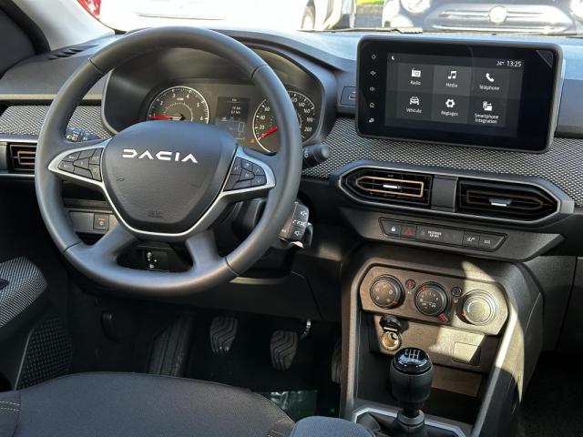 Dacia Sandero image 1