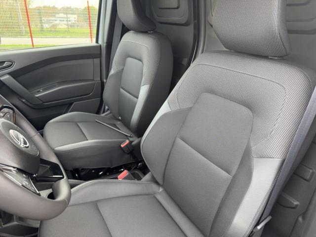 Nissan Townstar image 2