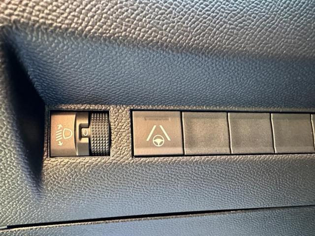 Peugeot 2008 image 1