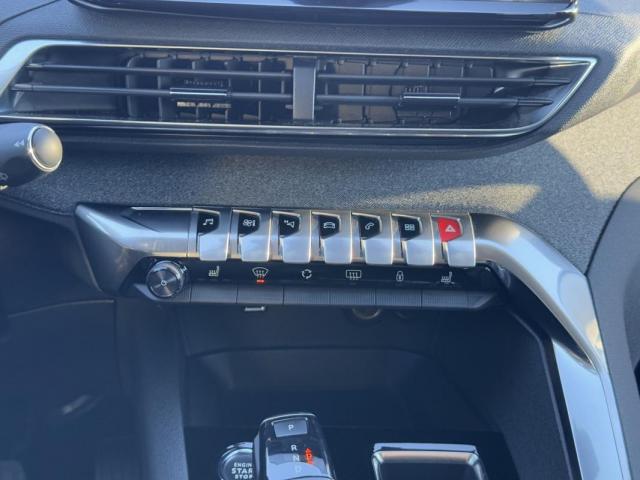 Peugeot 3008 image 2