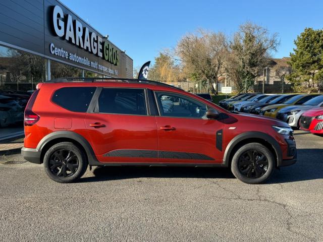 Dacia Jogger image 1