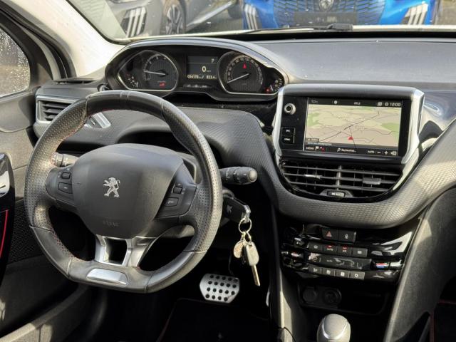 Peugeot 2008 image 1