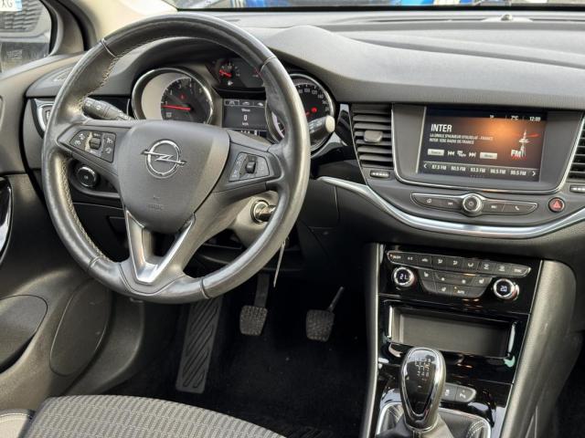 Opel Astra Sports Tourer image 5