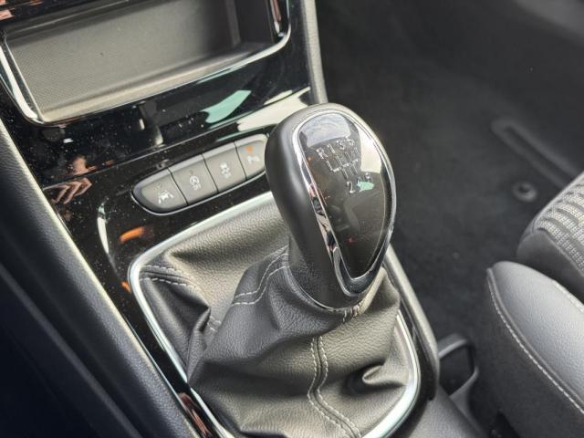 Opel Astra Sports Tourer image 6
