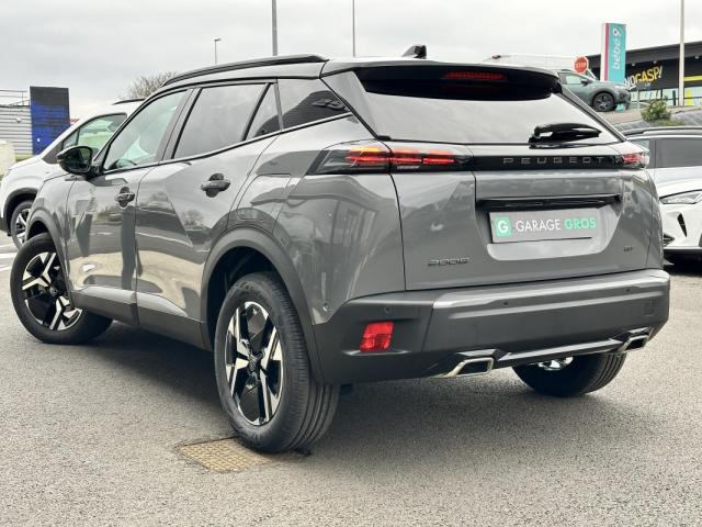 Peugeot 2008 image 2