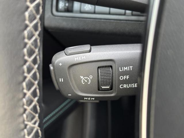 Peugeot 5008 image 7
