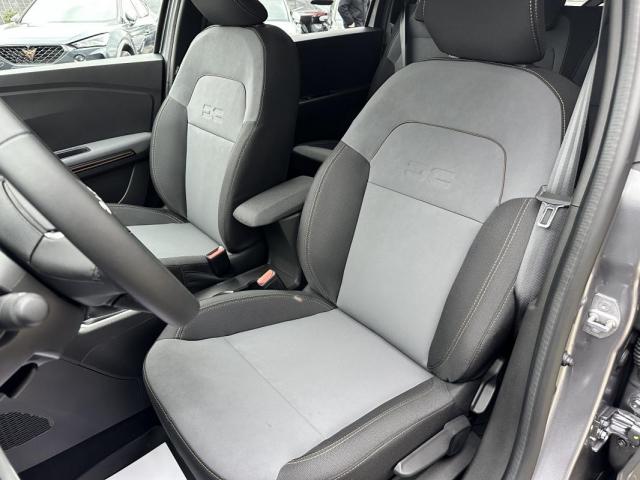 Dacia Jogger image 1