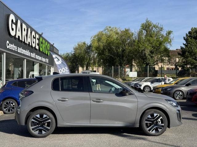 Peugeot 208 image 9