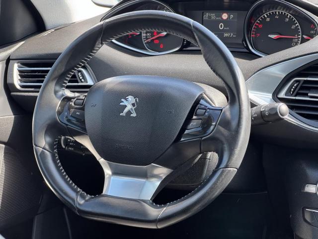 Peugeot 308 image 9