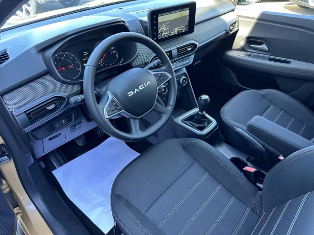 Dacia Sandero image 3