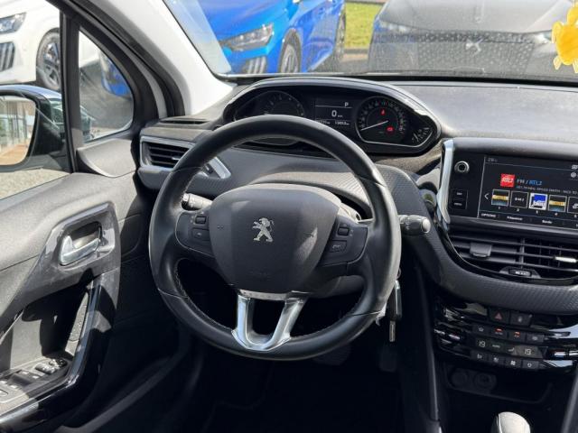 Peugeot 208 image 4