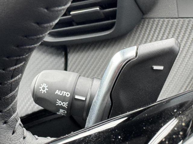 Peugeot 208 image 2