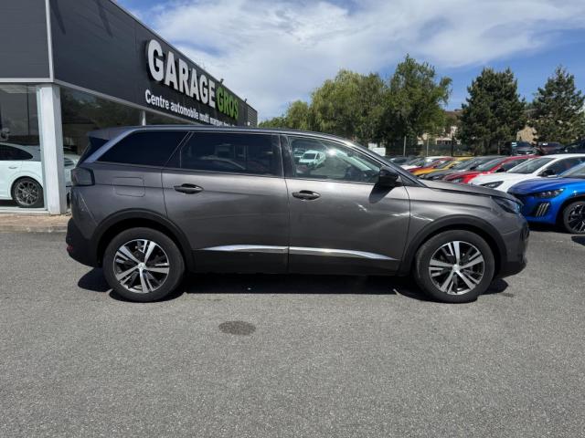 Peugeot 5008 image 6