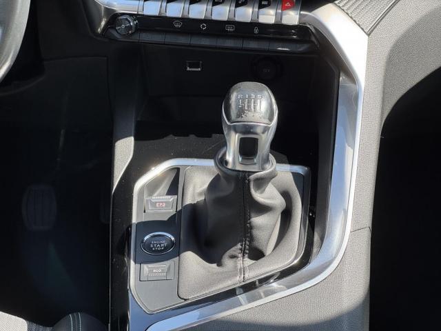 Peugeot 5008 image 3