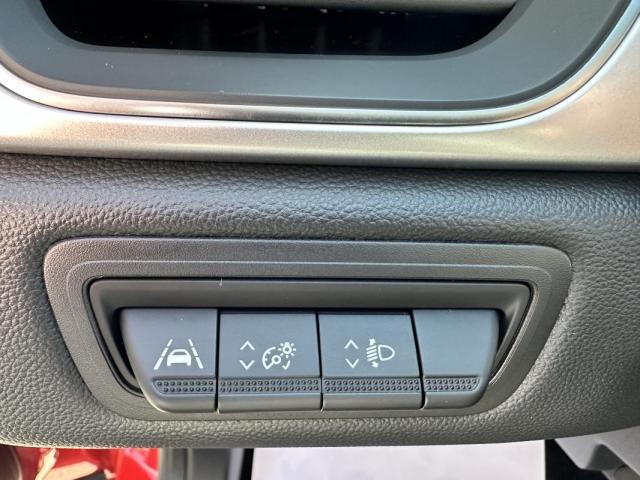 Renault Captur image 9