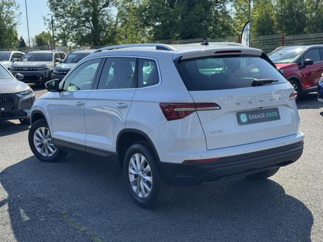 Skoda Karoq image 9