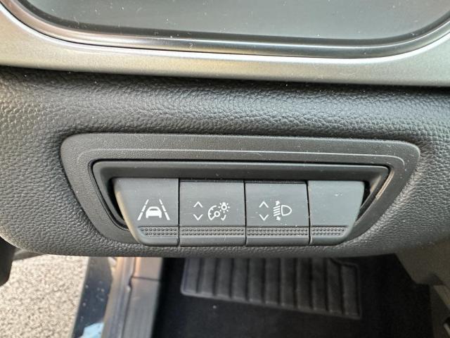 Renault Captur image 6
